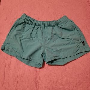 COPY - Patagonia Barely Baggies Shorts size Small